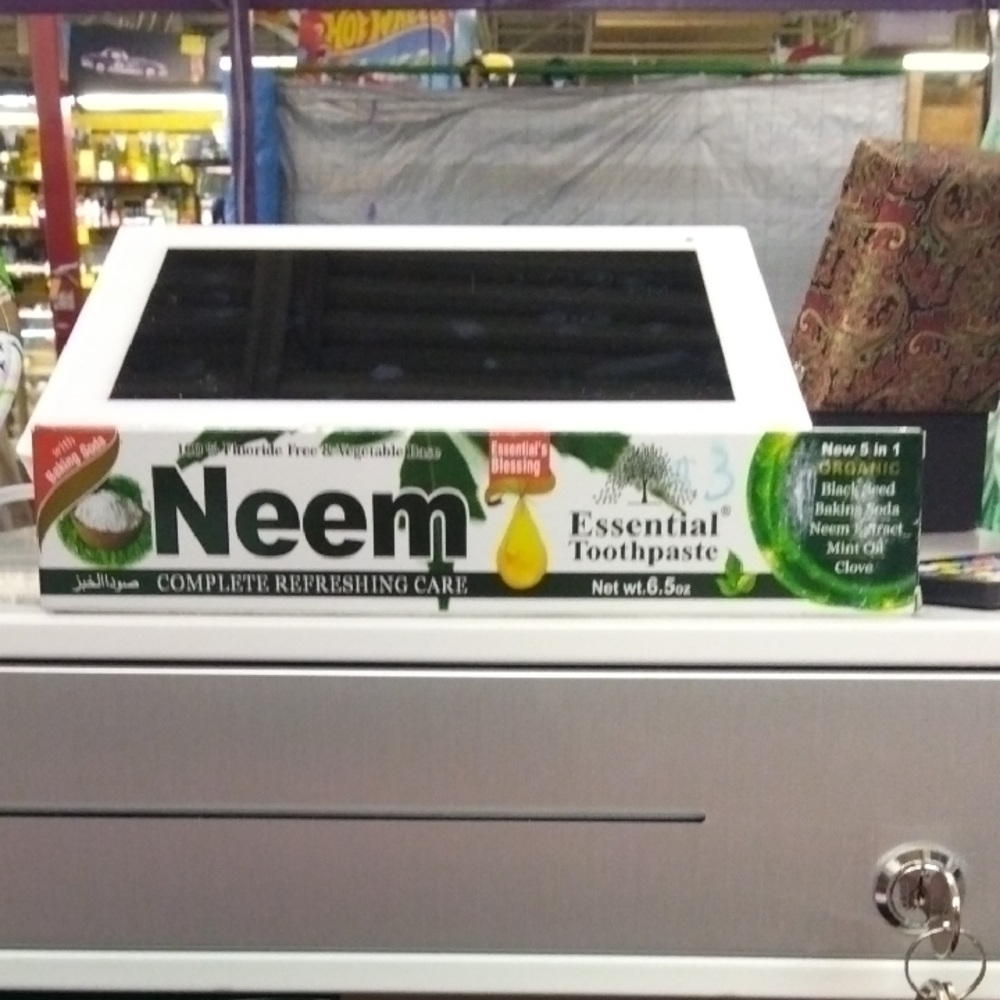 Set Of Two Essential Toothpaste - White and Green